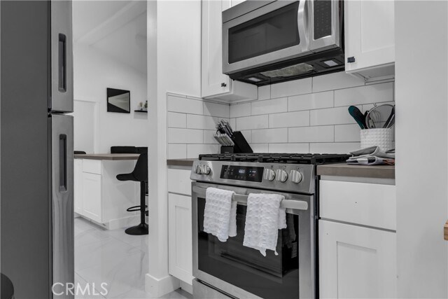 Building Photo - 4775 Huntington Dr