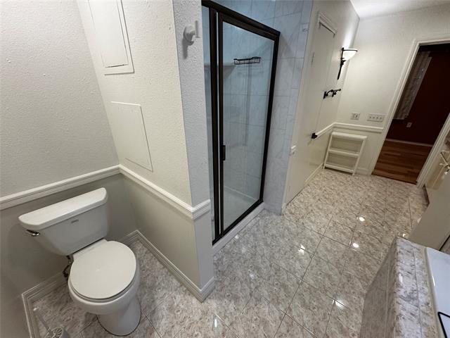 Building Photo - 1112 Kings Hwy