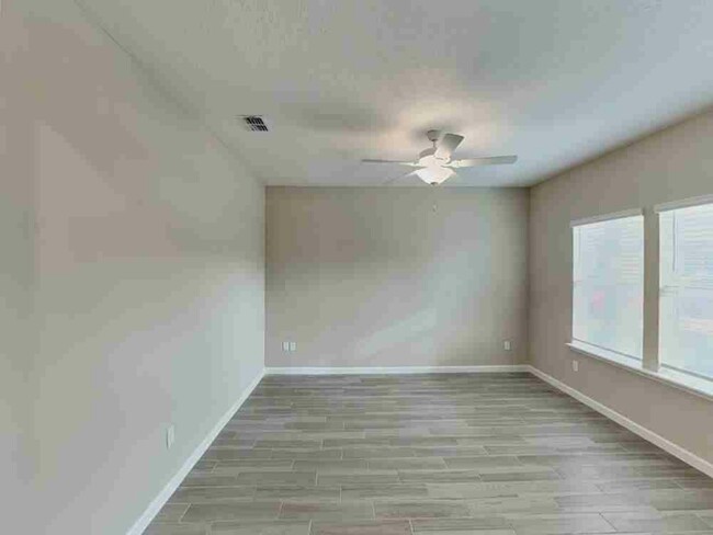 Building Photo - 2422 Carters Paddock Rd