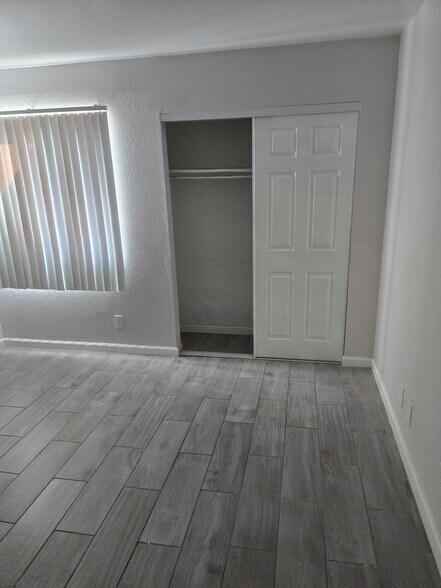 Building Photo - 33 Gold Bar Ct