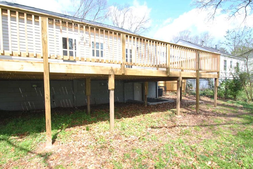 Building Photo - 2771 Joyce Ave