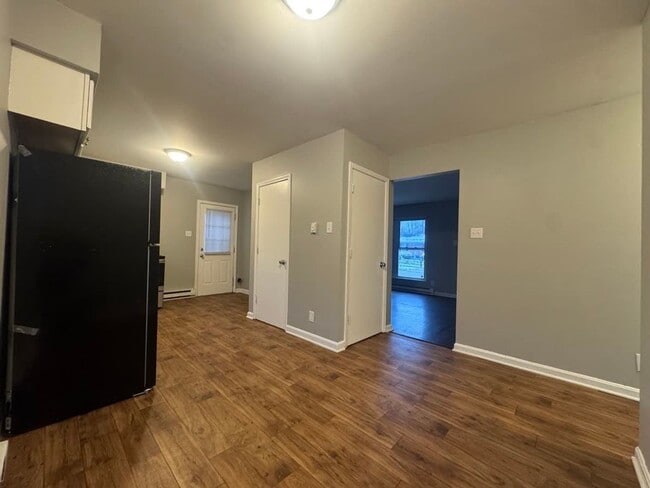 Building Photo - 1921 Chris Dr