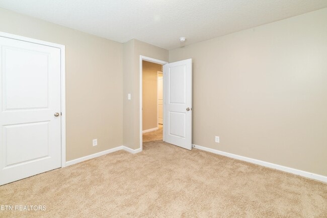 Building Photo - 173 Ashe Ave