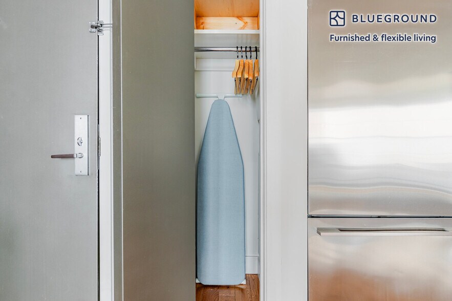 Building Photo - 72 Willoughby St