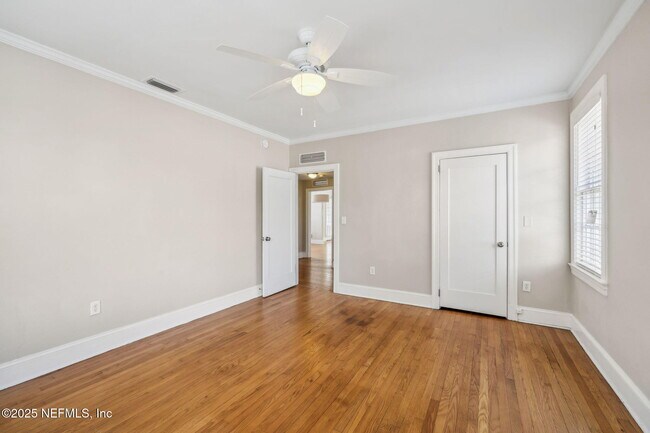 Building Photo - 2822 Herschel St