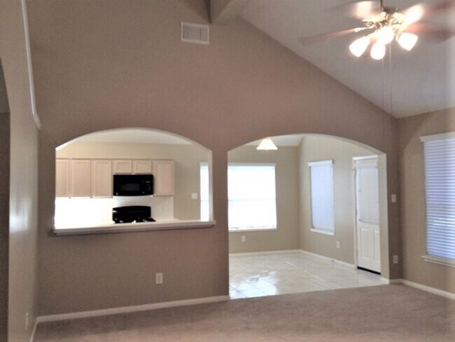 Building Photo - 12527 Avery Vale Ln