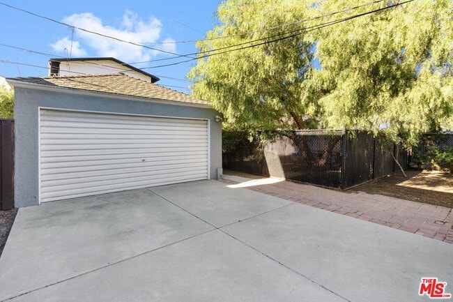 Building Photo - 4281 Motor Ave