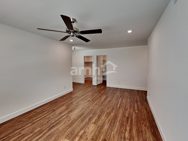 Building Photo - 9122 Ribbon Mdw Ct