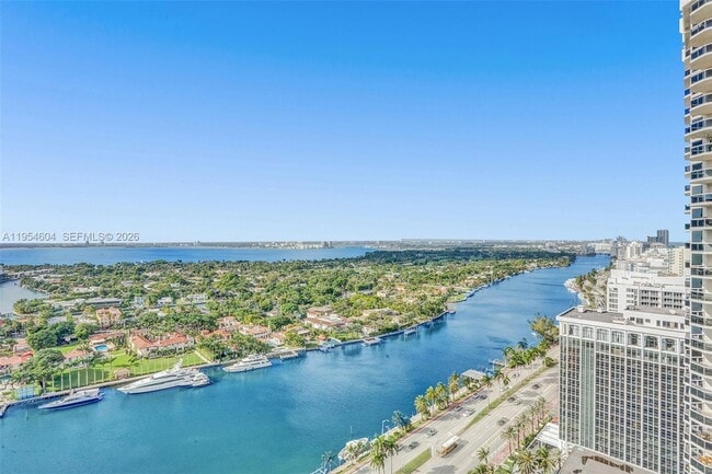 Building Photo - 4775 Collins Ave