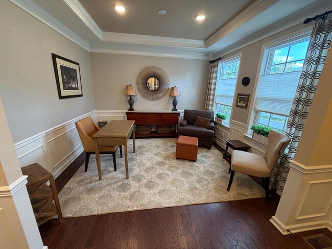 Building Photo - 528 Kerry Ct