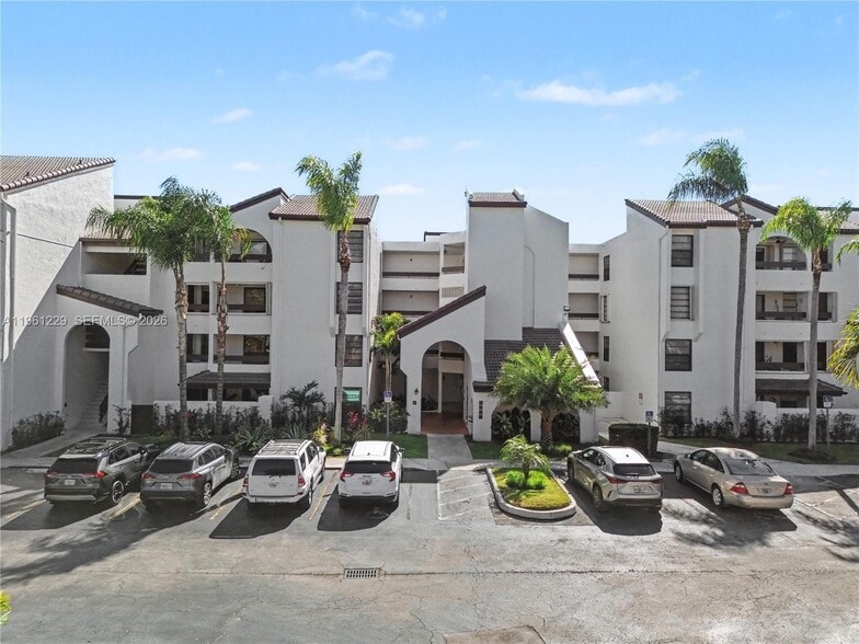 Building Photo - 9140 SW 123rd Ct