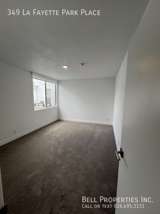 Building Photo - 349 La Fayette Park Pl