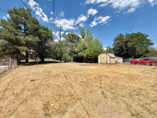 Building Photo - Bright and Spacious Lakewood Duplex Available for Immediate Rental!!!