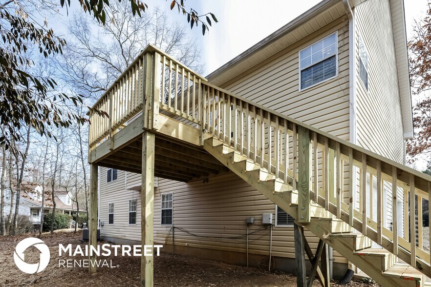 Building Photo - 23 Gatepost Ln