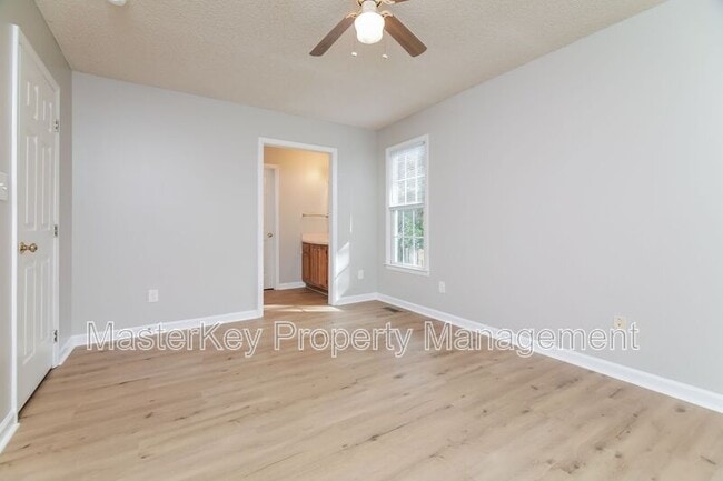 Building Photo - 1021 Amber Acres Ln