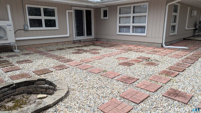 Building Photo - 141 Gurleyville Rd