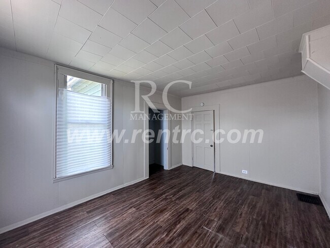 Building Photo - 511 Jackson-