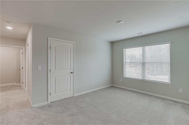 Building Photo - 6767 Scarlet Oak Way