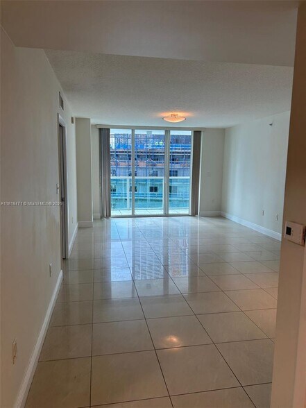 Building Photo - 31 SE 5th St