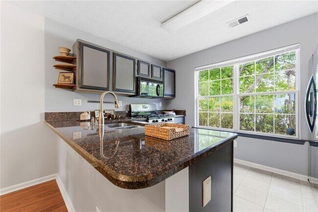 Building Photo - 4295 Cabretta Dr