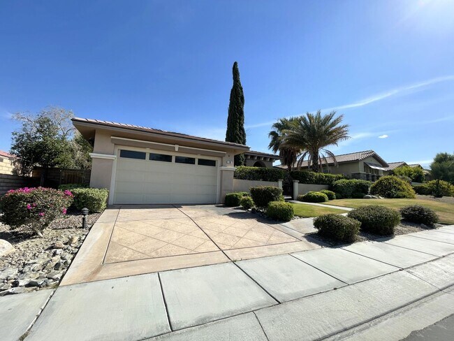 Building Photo - COMING SOON!! GORGEOUS 3 BEDROOM 2 BATHROOM HOME IN RANCHO MIRAGE!