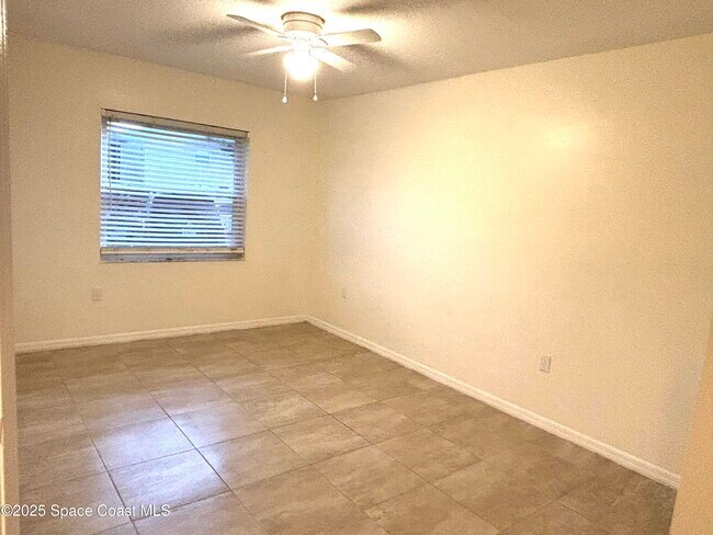 Building Photo - 110 Summer Pl