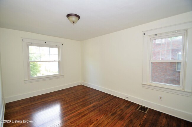 Building Photo - 2102 Murray Ave