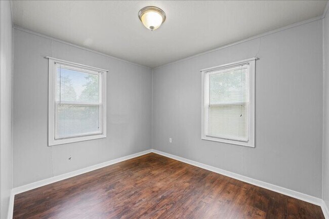 Building Photo - 1405/1407 Marshall Ave.