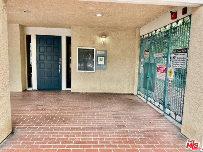 Building Photo - 18307 Burbank Blvd