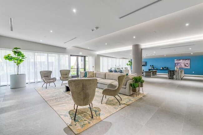 Building Photo - 5961 SW 68th St