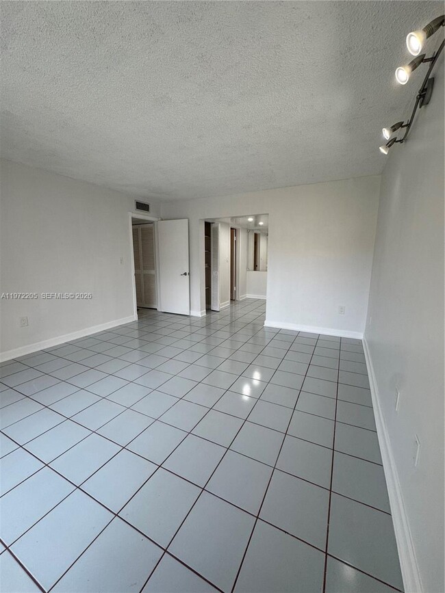 Building Photo - 13700 SW 62nd St