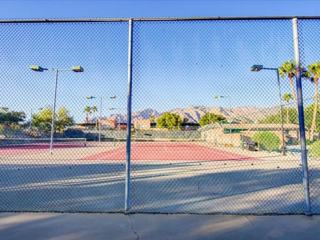 Building Photo - 5526 N Arroyo Grande Dr