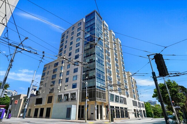 Building Photo - 1310 Fillmore St