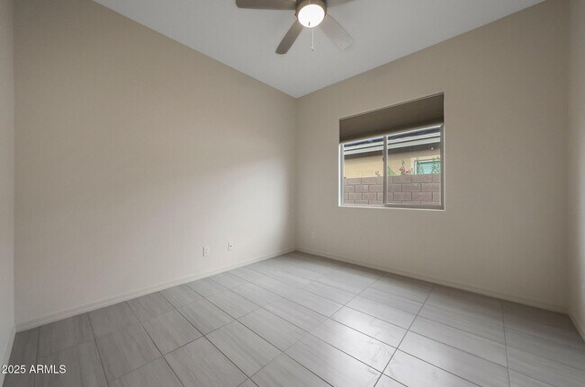 Building Photo - 32360 N 133rd Dr
