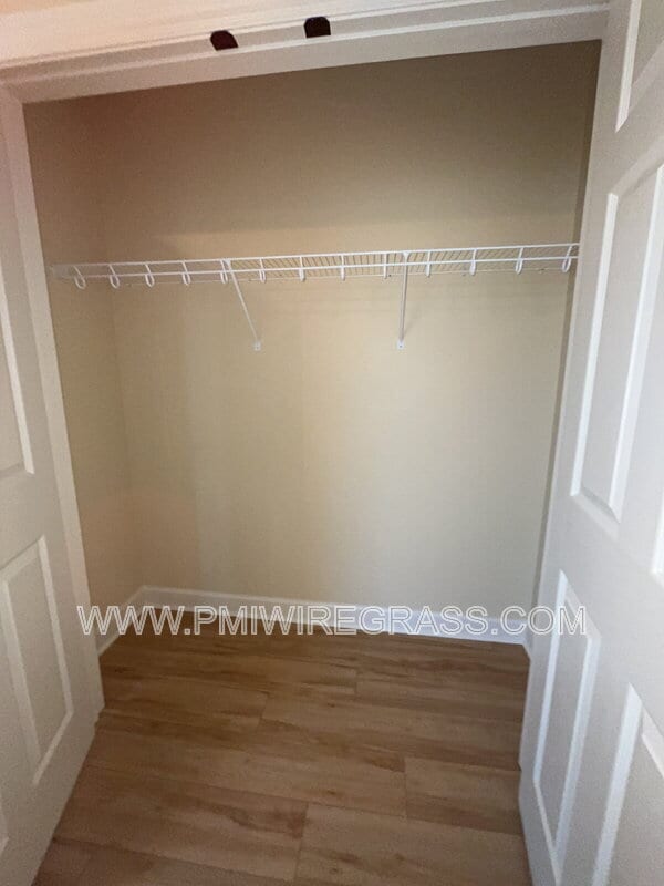 Building Photo - 306 Hidden Creek Cir