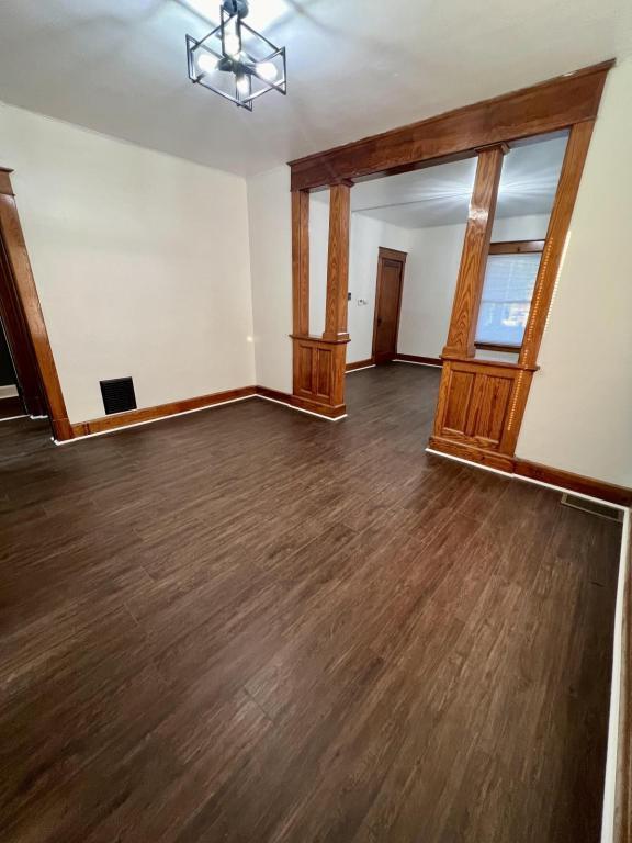 Building Photo - 301 Folts St