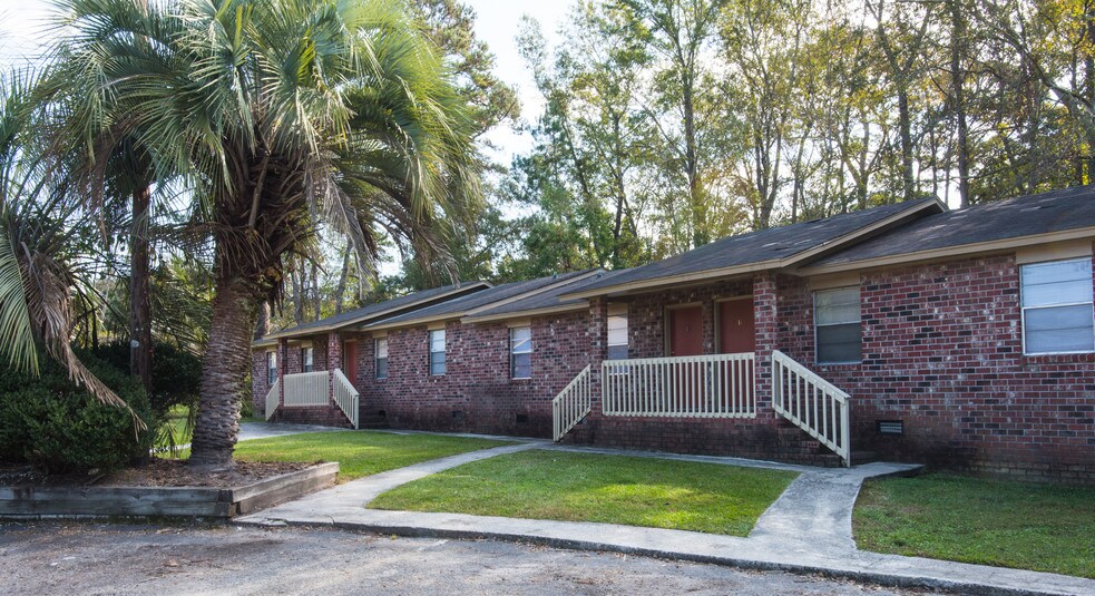 TriCounty Apartments/ Ivey Creek Apartments 7131 Stall Rd Charleston