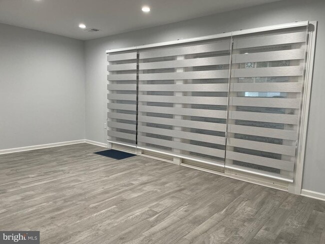 Building Photo - 519 G St SW