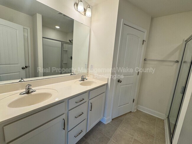 Building Photo - 4413 Lord Joseph Ct