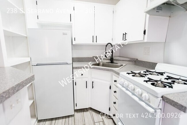 Building Photo - 238 Serrano Ave