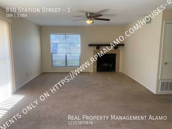 Building Photo - 810 Station St