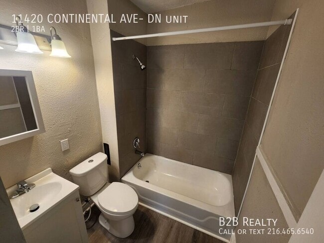 Building Photo - 11420 Continental Ave