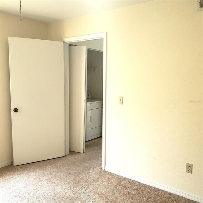 Building Photo - 7300 Westpointe Blvd