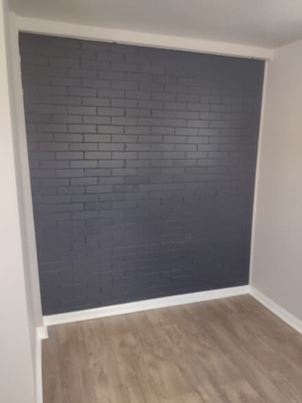 Building Photo - 48 W 21st St