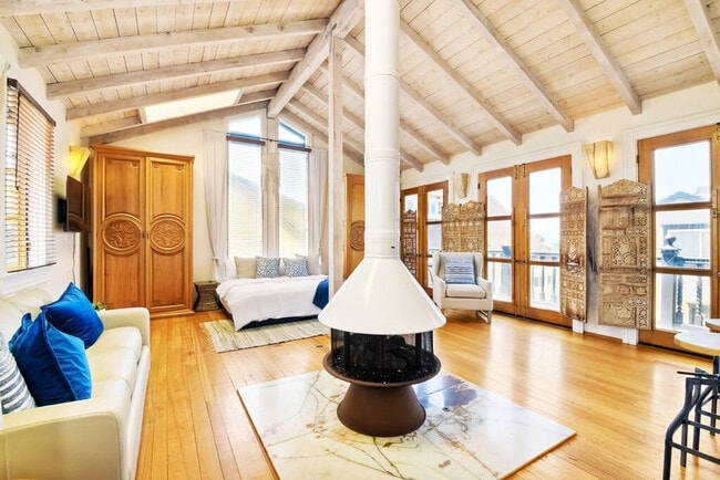 Building Photo - 1445-47 Neptune Ave