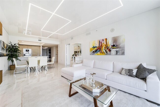 Building Photo - 300 Sunny Isles Blvd
