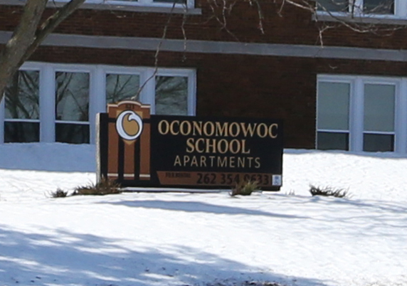 Oconomowoc School Apartments - Oconomowoc, WI | Apartment Finder