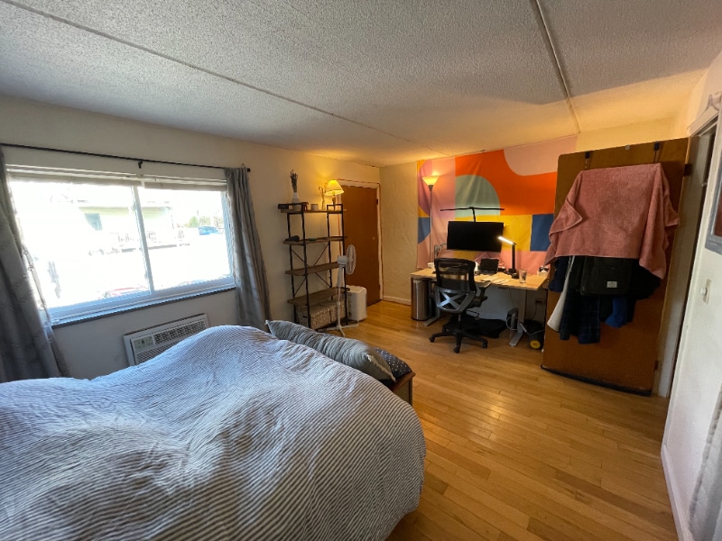 Building Photo - 122 Sycamore St