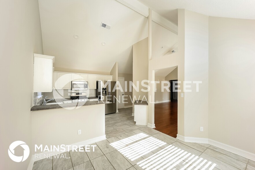 Building Photo - 125 Gleneagles Way