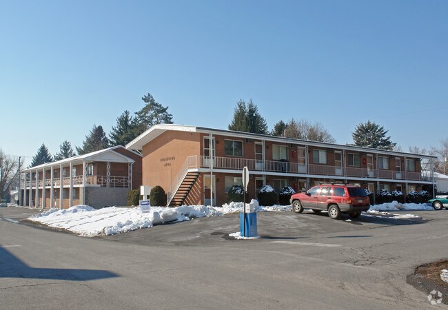 Primary Photo - Executive Apartments